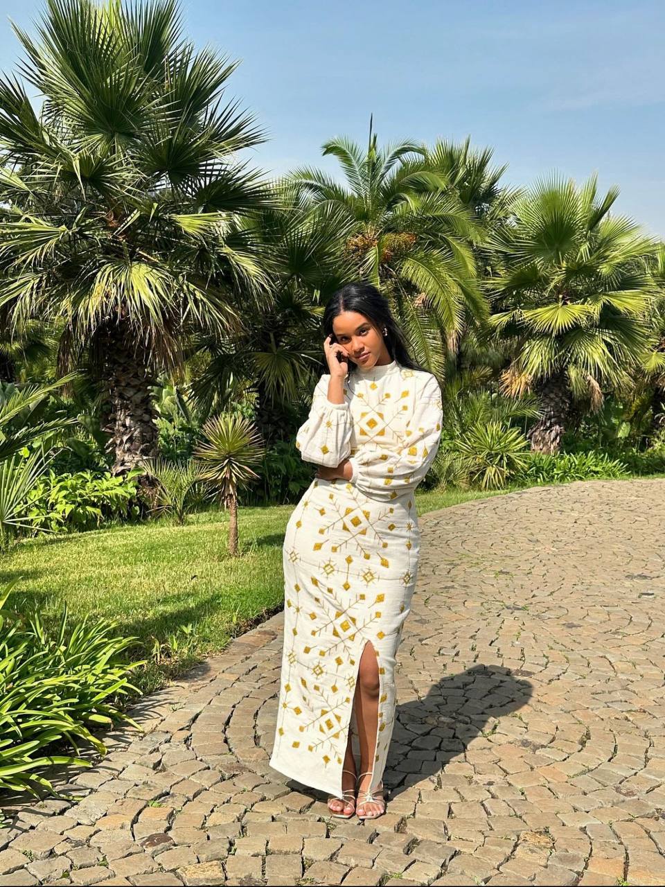 Queen of Sheba: Golden Embroidery Slim Fit Dress